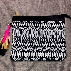 🎀 Boho makeup bag. New with out tags